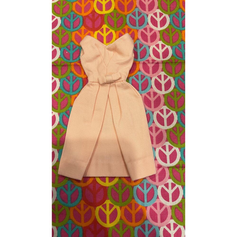 Mattel Barbie Doll  Pink Belle Bow Dress Tagged
